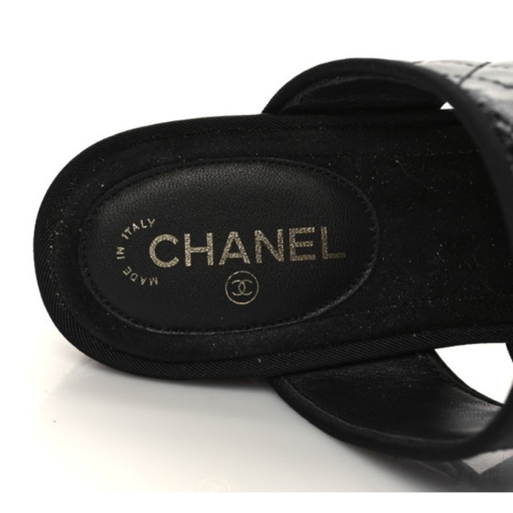 CHANEL Black Quilted Mules with Chain Detail - Picture 6 of 14
